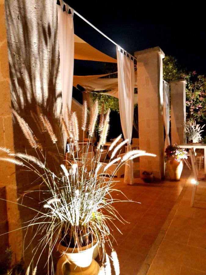 Antico Casale Il Sambuco Bed & Breakfast Manduria Exterior photo